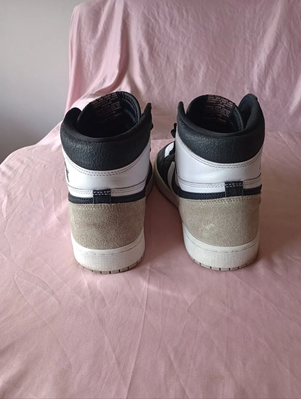 Air Jordan 1 Retro High OG White/black Lightly Used Size 12